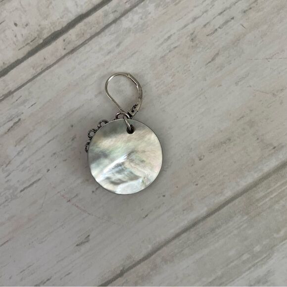 Cookie Lee Gray She’ll Disc Choker Necklace & Earring Set - Picture 10 of 11